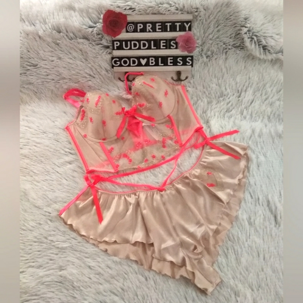 🧡 2pc VS Dream Angels Heart Embroidery Strappy Corset Top & Satin Short Set 🧡